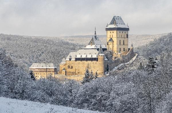 Hrad Karlštejn je od 30. března 1962 veden jako národní kulturní památka.
