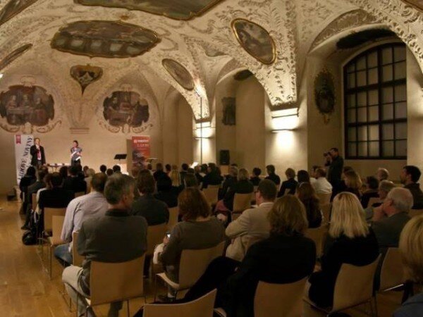 Konference a slavnostní vyhlášení vítězů soutěže veřejných sbírek se bude konat v refektáři dominikánského kláštera v Praze.