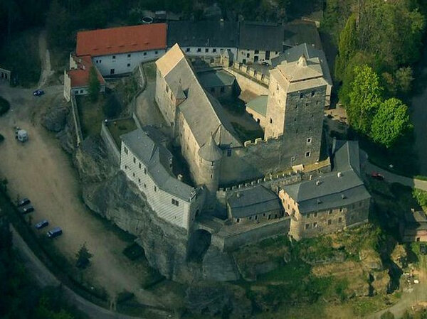 Hrad Kost na leteckém snímku
