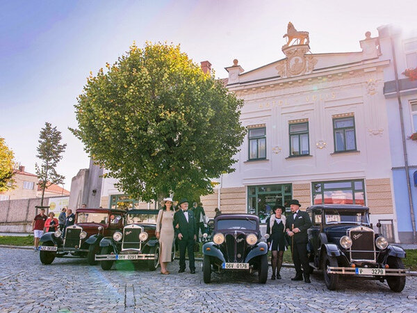 Při oslavách 100. výročí založení republiky se rekonstruovaná Rezidence Veliš otevřela veřejnosti.
