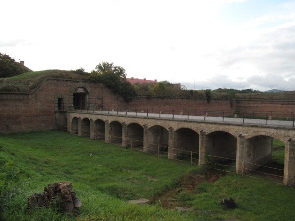Pevnost Terezín mohla být v případě ohrožení chráněna důmyslným vodotechnickým systémem.