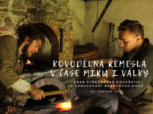 Kovodělná řemesla a zpracování barevných kovů ve středověku můžete vidět v Trocnově.