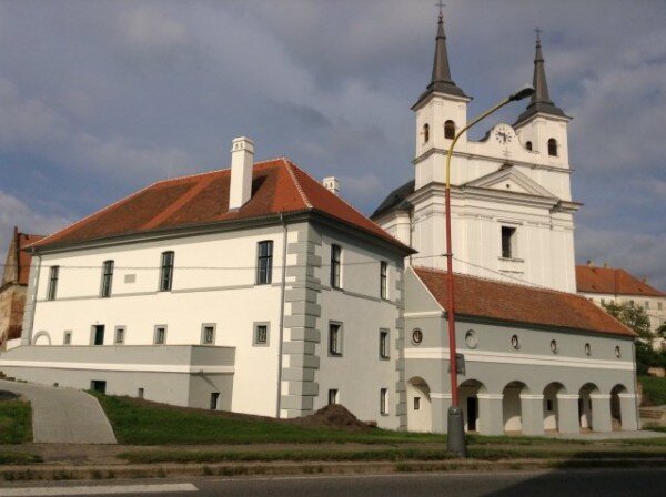 Renesanční budova staré radnice v Drnholci dostala nejen nový kabát, ale byly kompletně zrekonstruovány i interiéry.