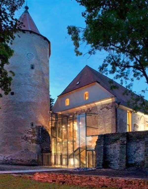 Projekt Záchrana gotického hradu Soběslav a jeho přestavba na městskou knihovnu soutěží o prestižní cenu E.ON Energy Globe Award ČR 2013 v kategorii Obec.