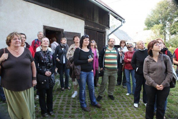 Pro účastníky semináře byla na 15. září připravena celodenní exkurze po území severního Moravského Horácka, která je seznamovala s typickou architekturou zdejší oblasti. 