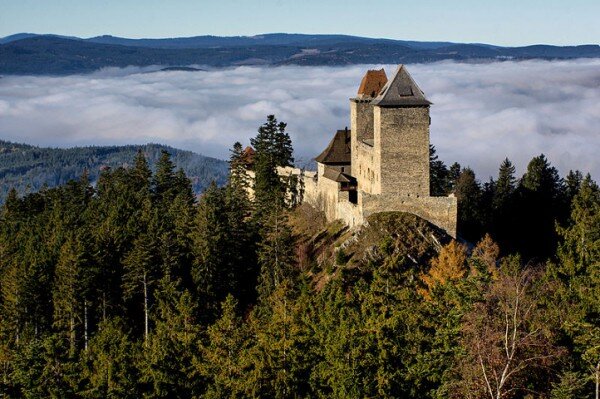Podzimní hrad Kašperk