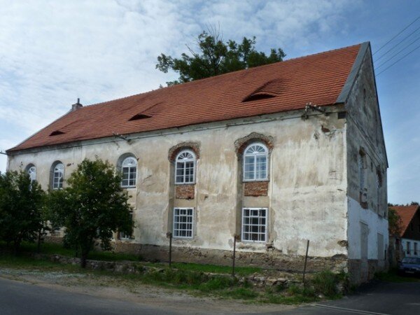 Synagoga ve Čkyni prochází od loňského podzimu rozsáhlou rekonstrukcí. Nyní má ze soutěže vzejít návrh na zařízení interiéru památky.