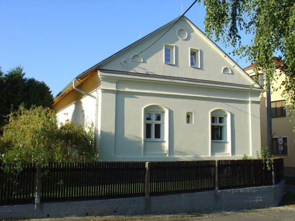Čestné uznání za rekonstrukci památky v rámci opavské ceny J. M. Olbricha získal v minulosti dům Betula ve Stěbořicích. 