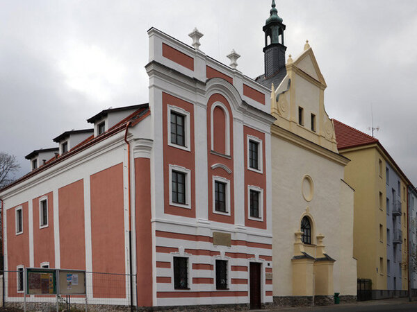 Bývalý svatostánek sv. Ducha představuje jednolodní stavbu s gotickými základy.