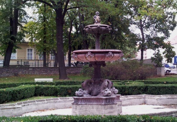 Město Znojmo nechalo opravit kašnu v Dolním parku.