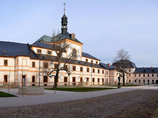 Mezi nominovanými projekty v soutěži Stavba roku 2016 je také Hospital Kuks.