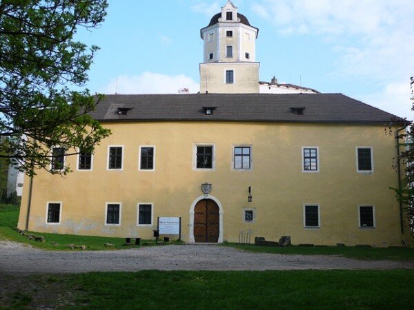 Muzeum a Zlínský kraj, který je jeho zřizovatelem, investovaly do obnovy malenovického hradu v posledních dvou letech 14 milionů korun. 