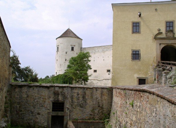 Na státním hradě Buchlov se konají speciální prohlídky.