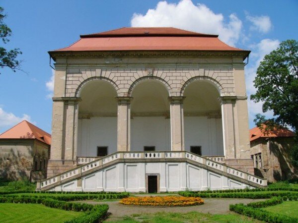 Rekonstrukce Valdštejnské lodžie si vyžádá investici kolem 10 milionů korun.