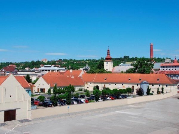 Dobrovická muzea sídlí v bývalém hospodářském dvoře. 