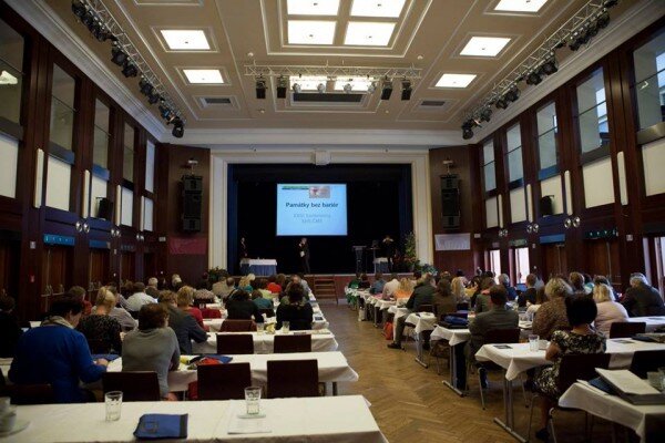 Portál PROPAMÁTKY se v loňském roce také stal mediálním partnerem konference Památky bez bariér pořádané Sdružením historických sídel Čech, Moravy a Slezska.