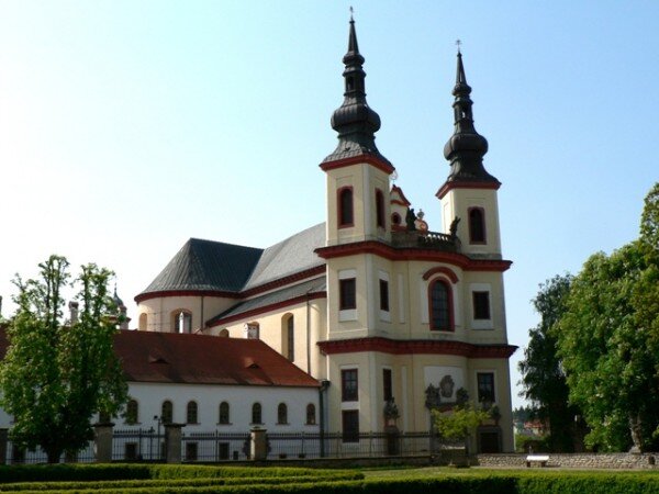 Piaristický kostel Nalezení sv. Kříže