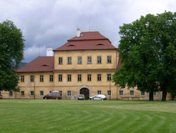 Litvínov – zámek (archivní snímek)