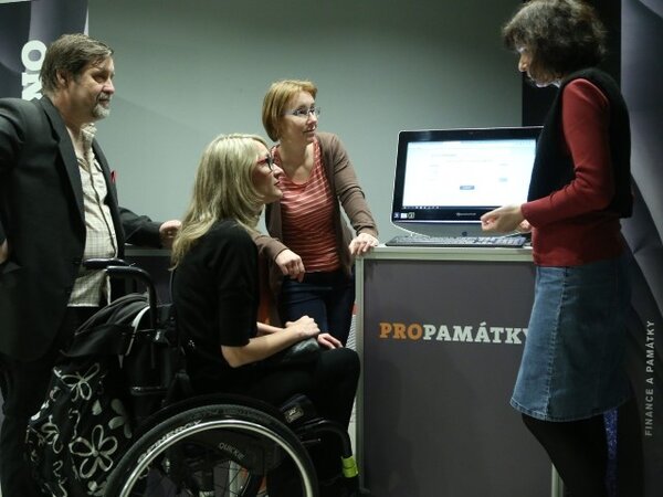 Část redakce PROPAMÁTKY – zleva Milan Daněk, Kristýna Ševčíková, Zuzana Richterová a Dagmar Koželuhová
