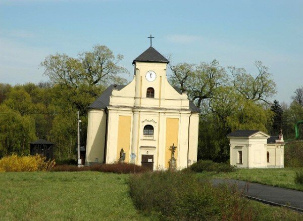 Kvůli poddolování klesla stavba šikmého barokního kostela svatého Petra z Alkantary již o 37 metrů a vychýlila se o 6,8 stupně na jih.