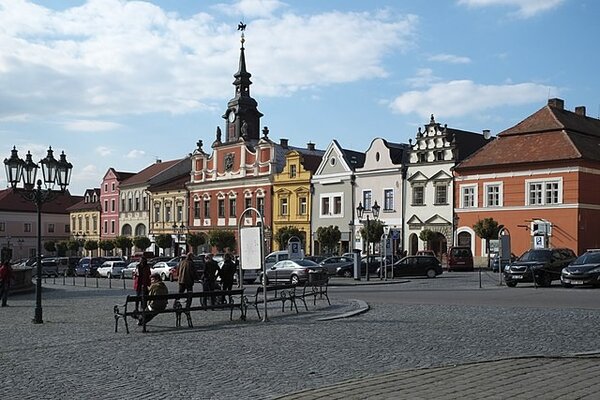 Slavnostní zahájení Dnů evropského dědictví se bude konat na Resselově náměstí v Chrudimi.